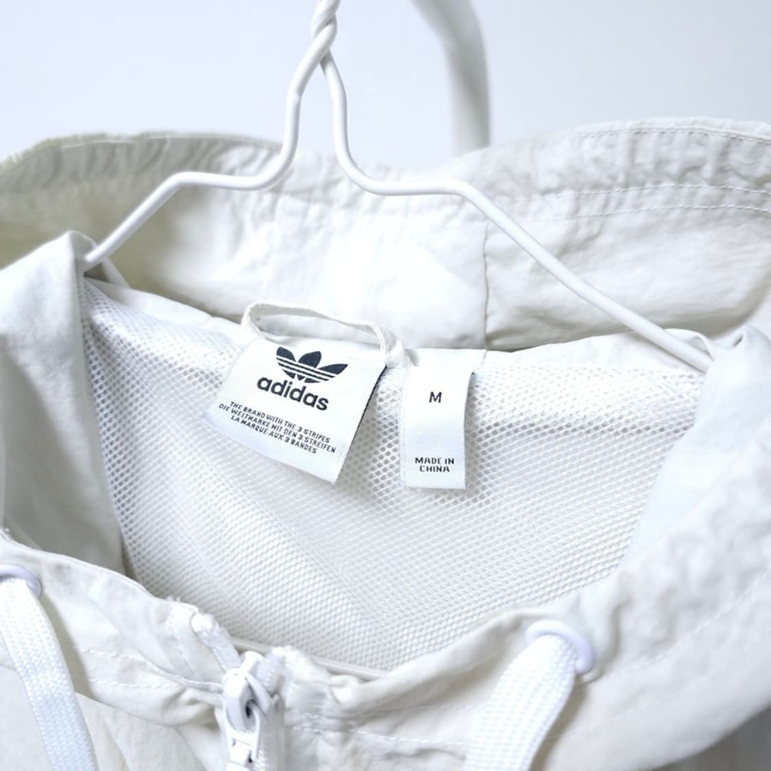 아디다스 여성 바람막이 후드 M 상품이미지2