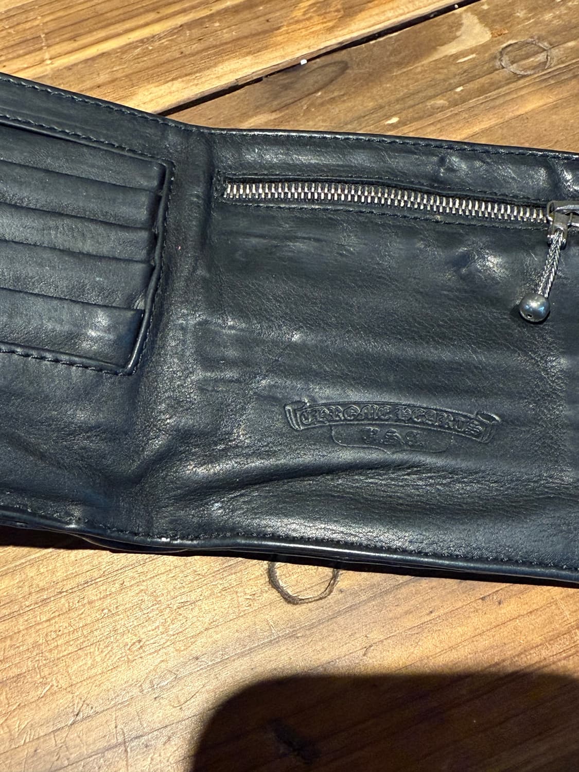 크롬하츠 크로커다일 앰보스드 지갑 상품이미지4