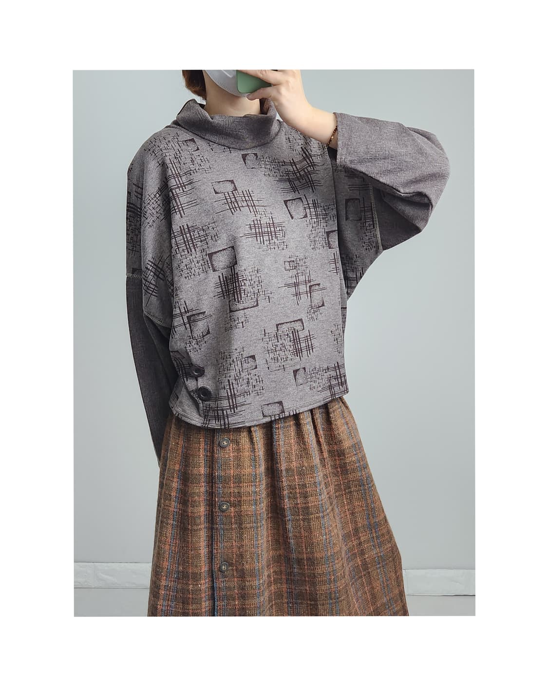 패턴 단추 탑 상품이미지1