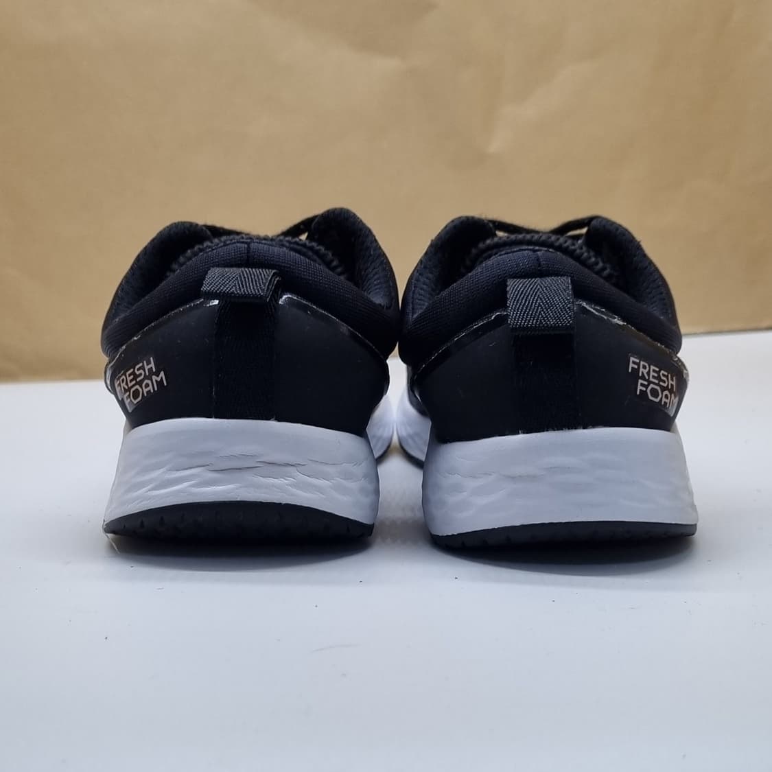 뉴발란스 프레쉬폼 아리쉬 V3 운동화 240. 상품이미지4