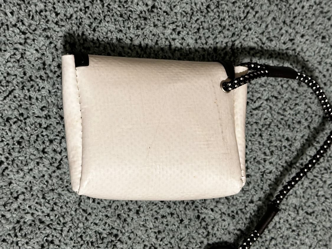 (NEW)새제품 프라이탁 올흰 미니 메신저 키링/에어팟 파우치키링 상품이미지8