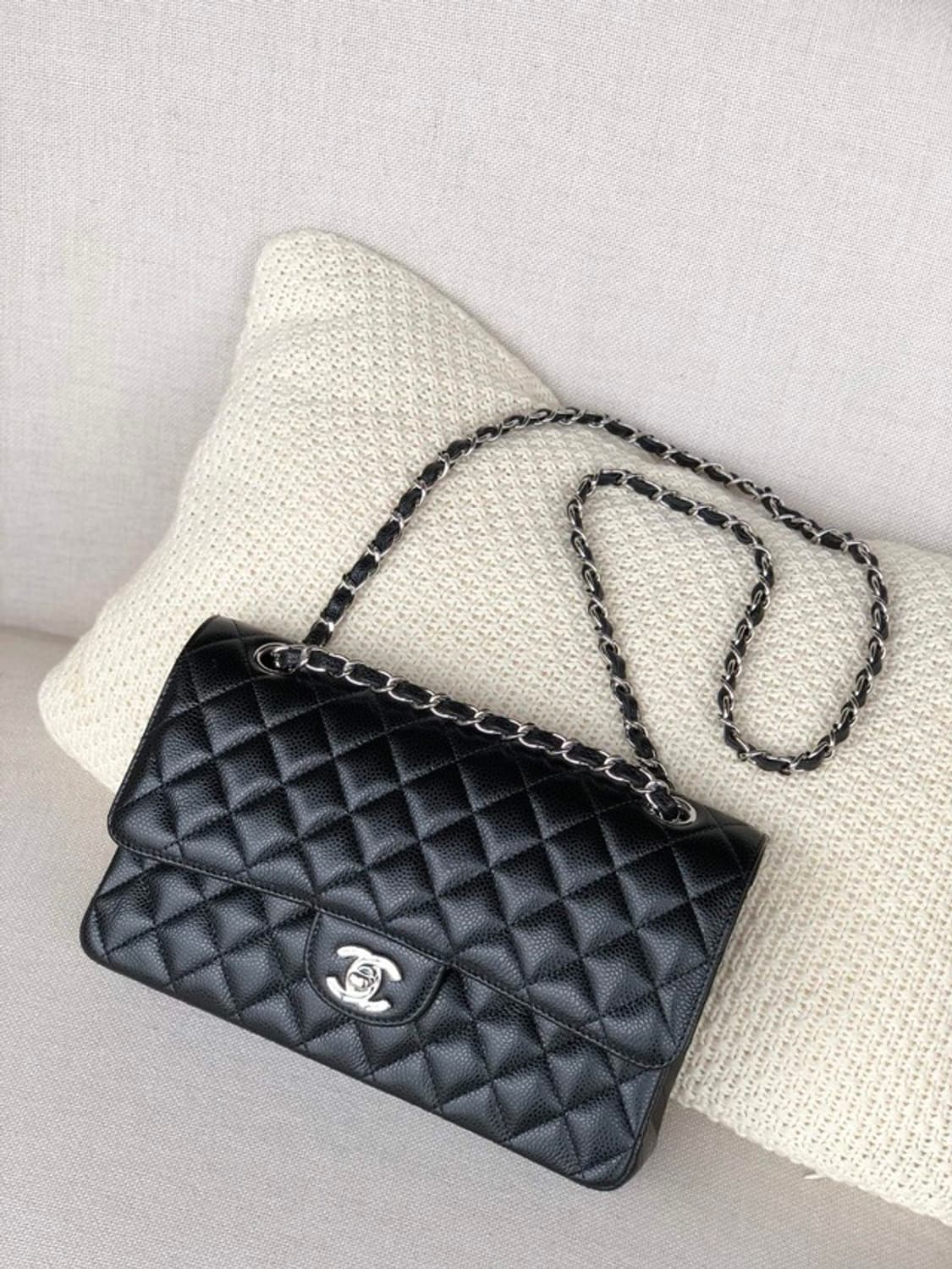 샤넬 클래식 스몰 블랙 캐비어 은장 상품이미지10