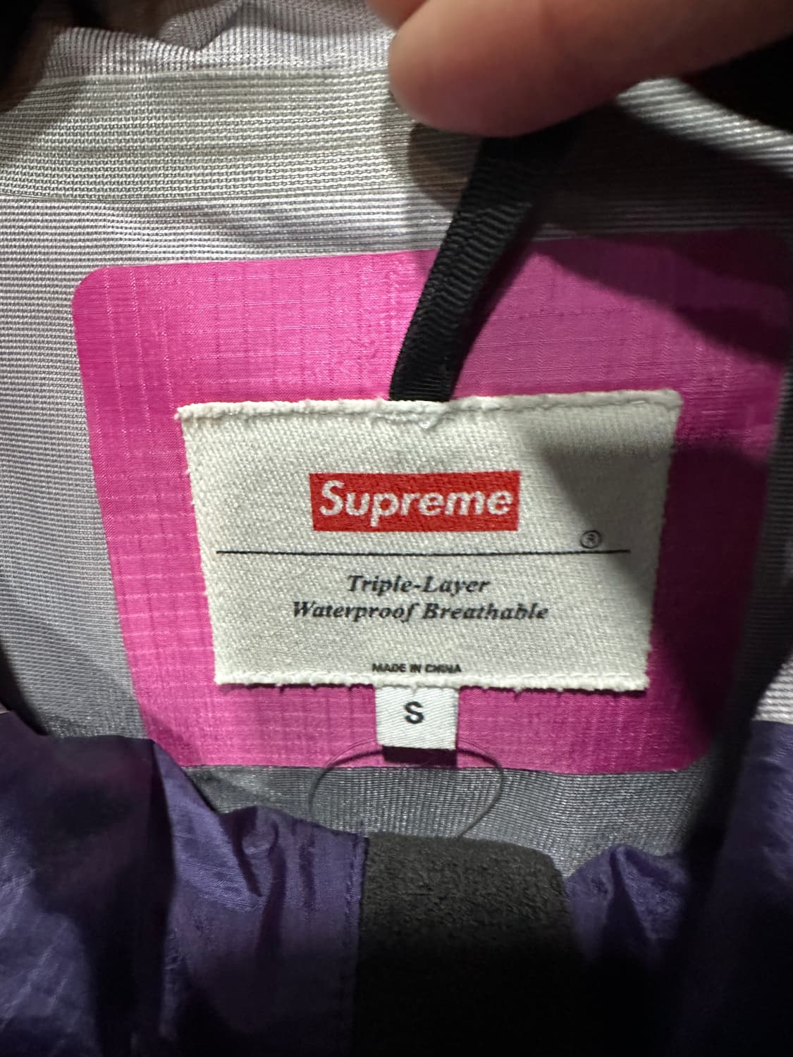 슈프림 19ss 테이프심 바람막이 핑크S 상품이미지3