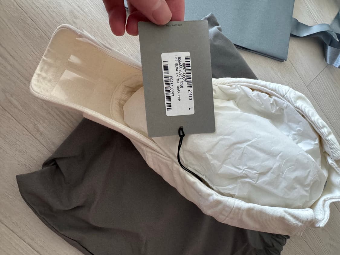 발렌시아가 화이트 볼캡 빈티지 656463 상품이미지2