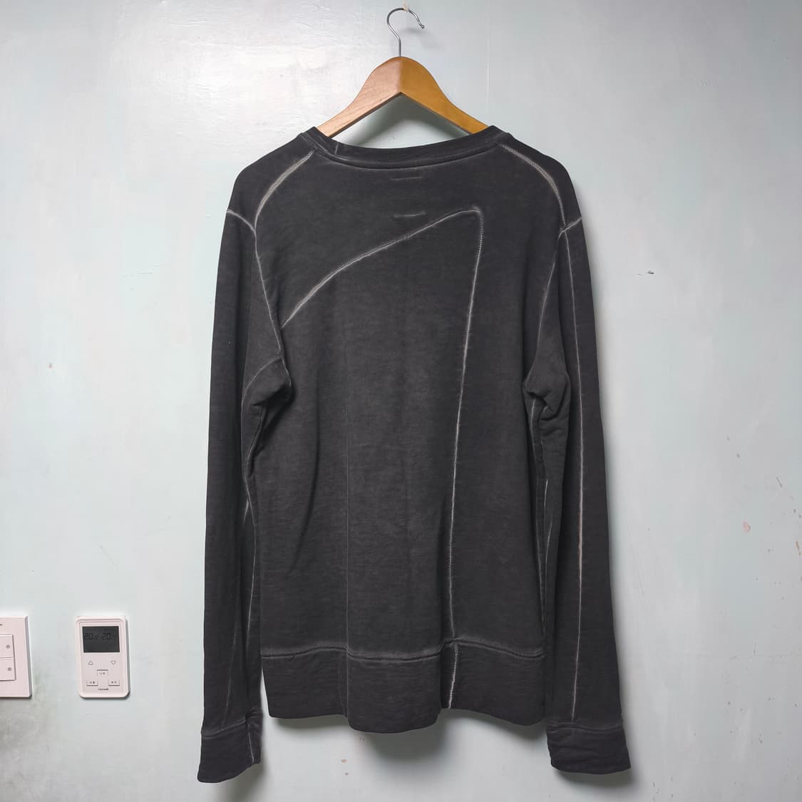 [L] thom/krom 톰크롬 오일 크루넥 맨투맨 상품이미지2