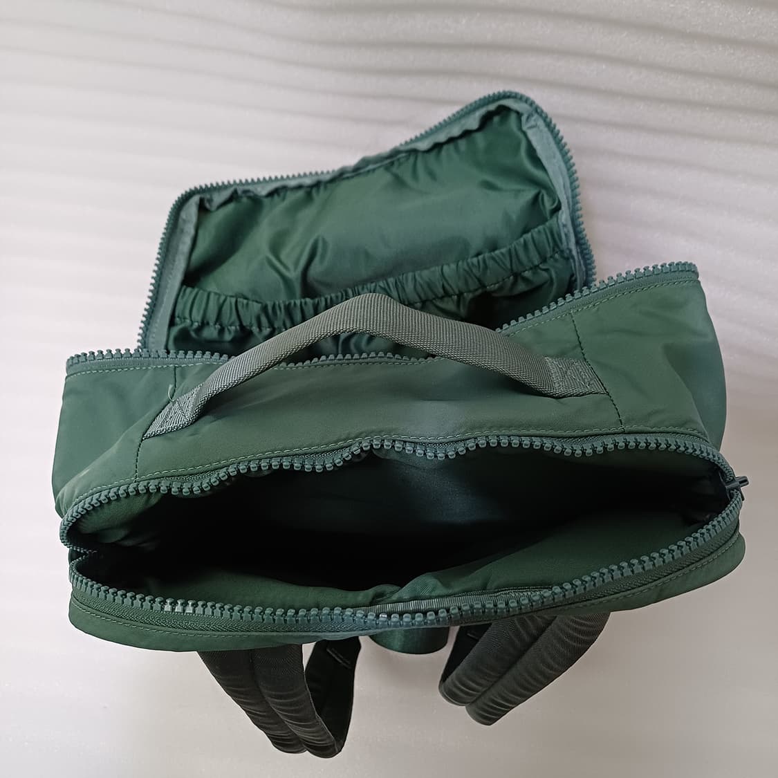 정품 룰루레몬 에브리데이 백팩 가방 가볍고 노트북수납 사랑봉봉 상품이미지5