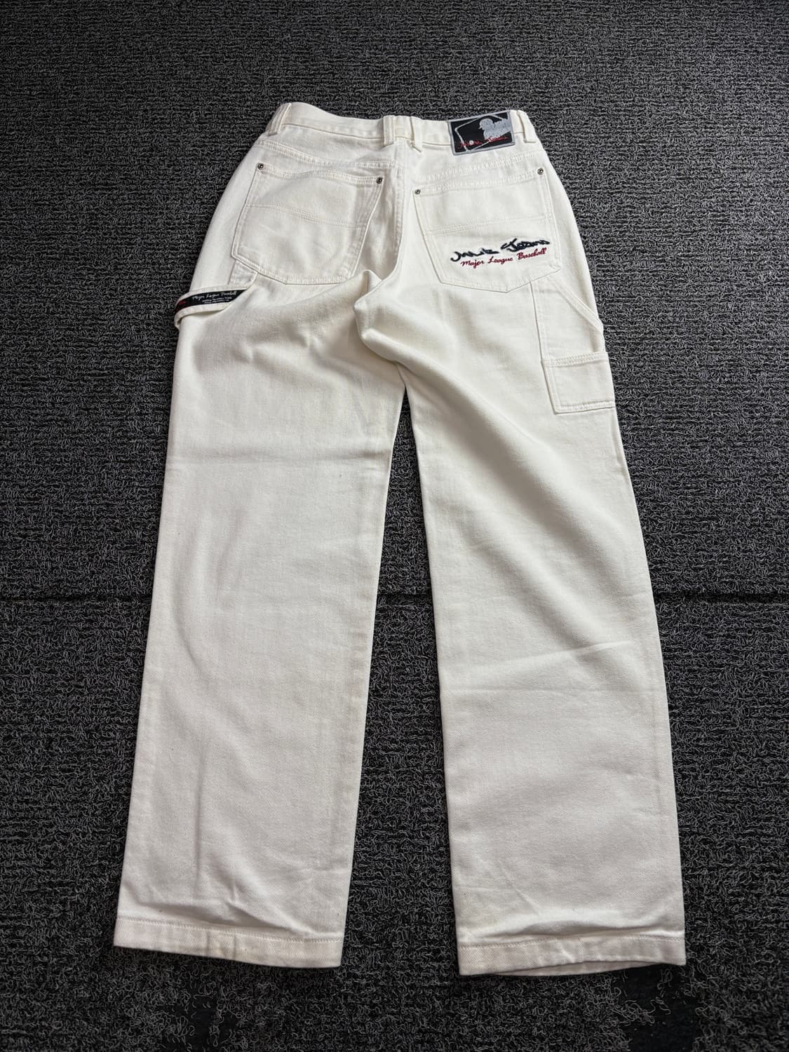 MLB 올드스쿨 자수로고 화이트 루즈핏 데님 팬츠 3082 상품이미지5