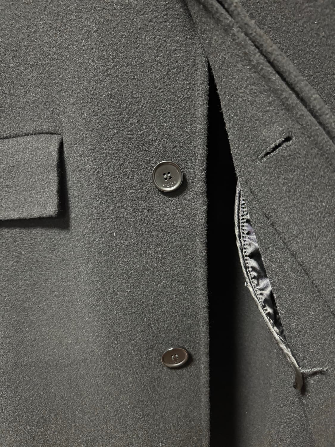 산드로 남성 벨티드 발마칸 코트 블랙  상품이미지5