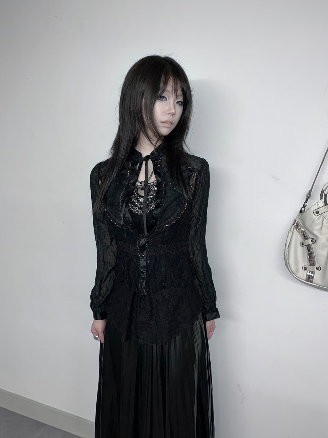 레이스 프릴 고딕 블라우스 상품이미지2