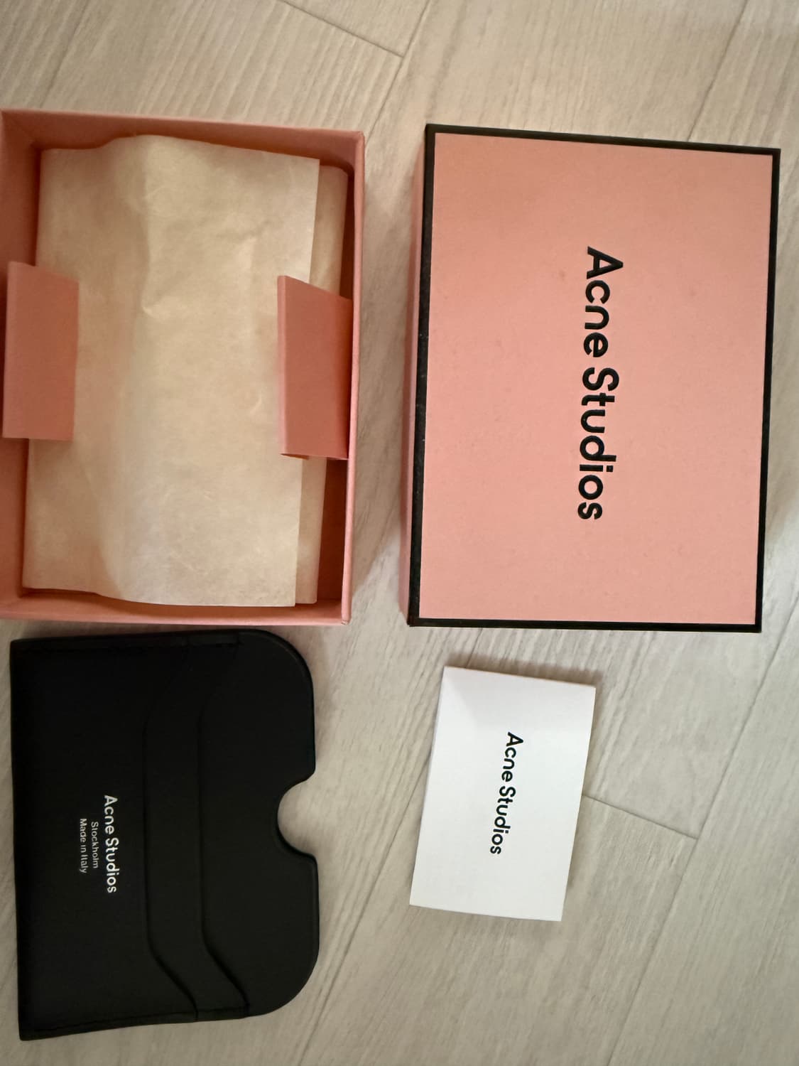 아크네 스튜디오 엘마스 라지 카드지갑 블랙(새상품) 상품이미지1