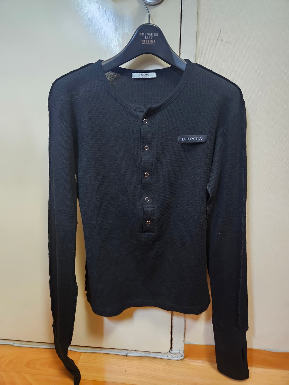 레씨토 LECYTO 헨리넥 와플 슬림 티셔츠 블랙 상품이미지2