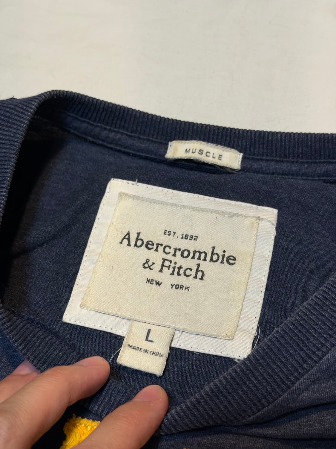 아베크롬비 빈티지 무스 그래픽 티셔츠 네이비 상품이미지3