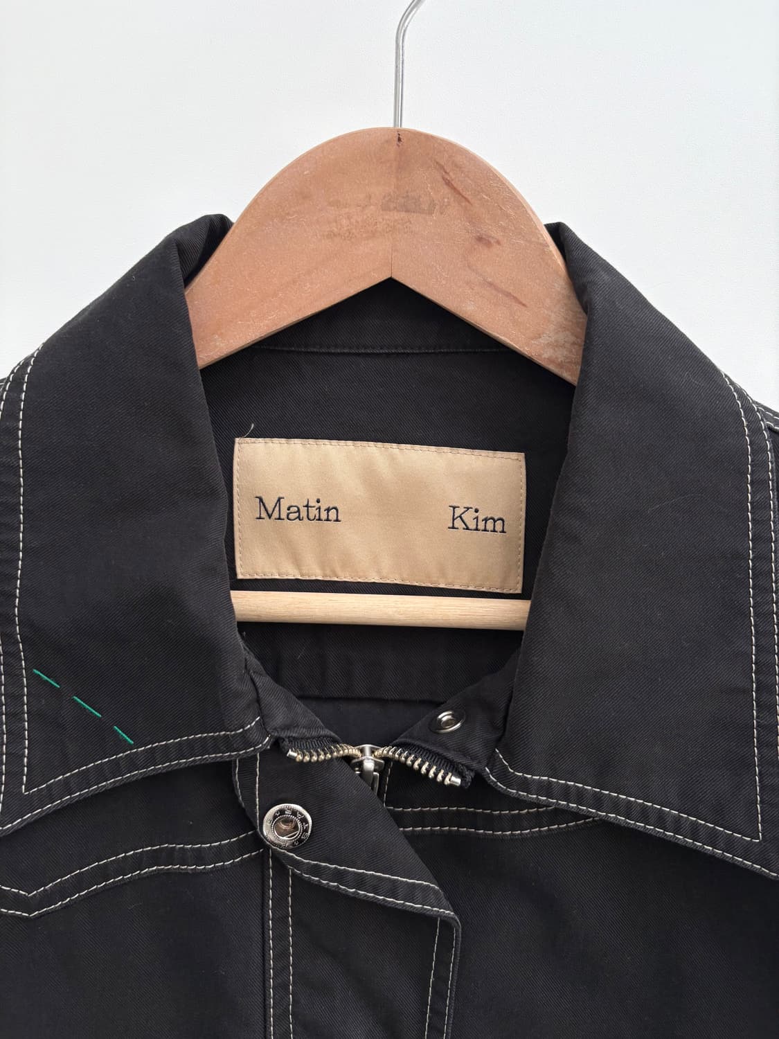 Matin Kim 마뗑킴 블랙컬러 스티치 크롭 자켓 상품이미지6