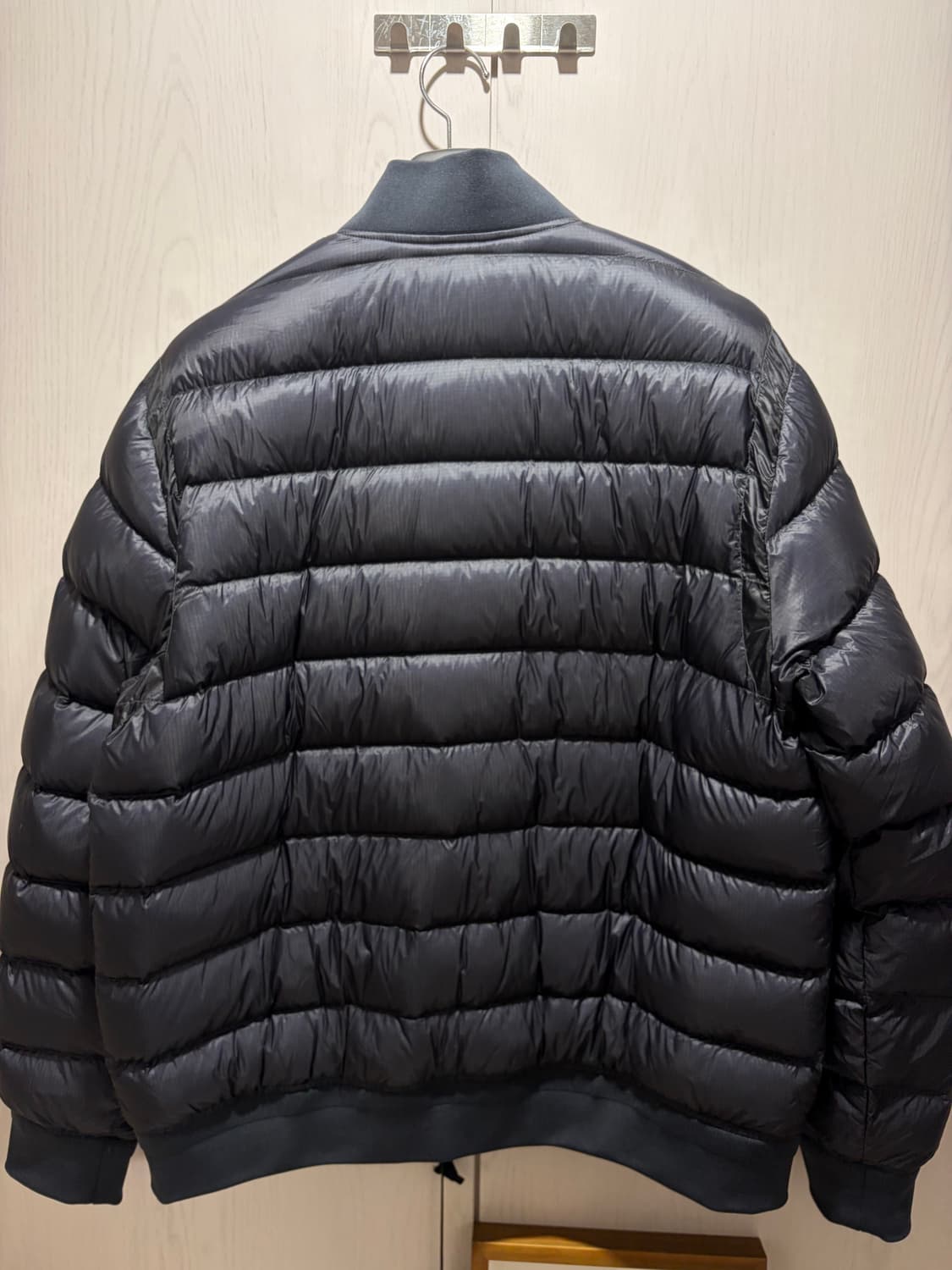 CP컴퍼니 디디쉘 경량패딩XL (네이비) 상품이미지3