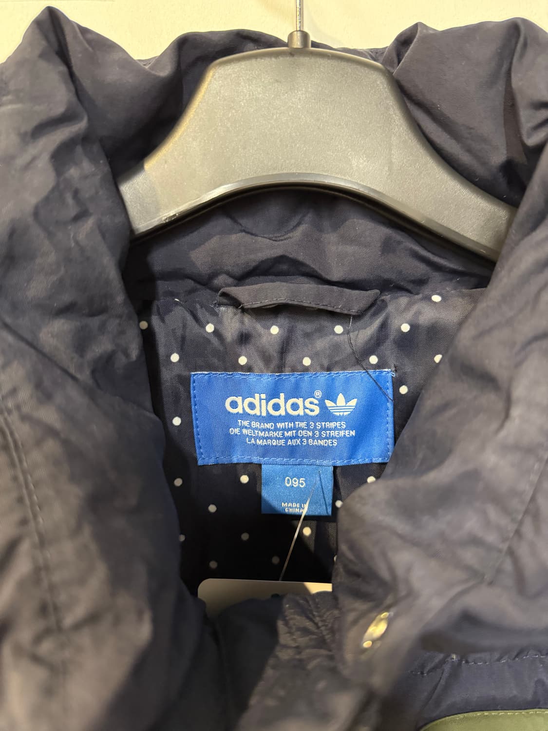 아디다스 네이비,그린 패딩 상품이미지2