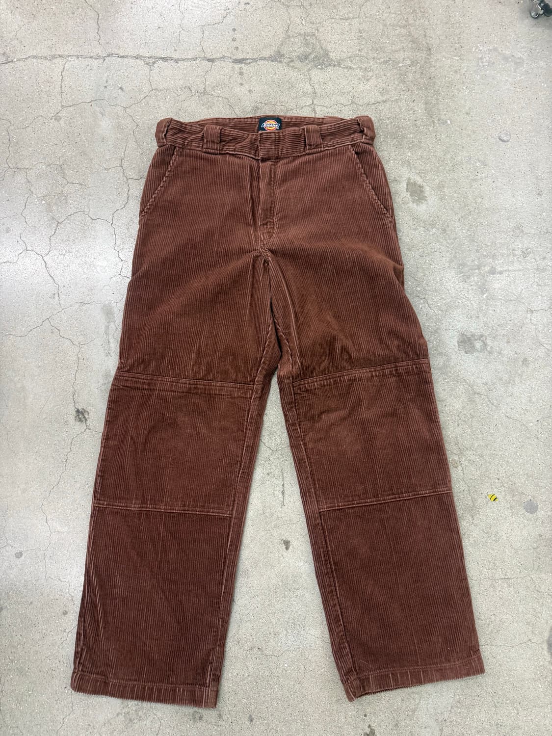 슈프림 x 디키즈 더블 니 코듀로이 워크 팬츠 브라운 - 22FW 상품이미지1