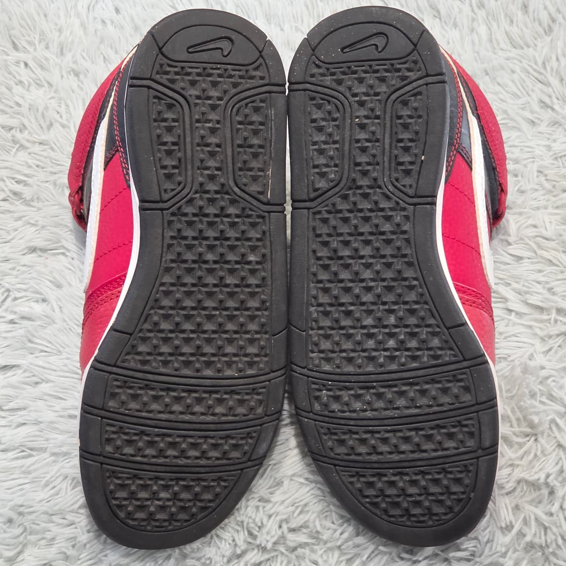 1q-20:나이키 코트 트랜즈션 미드 키즈 레드 블랙 (230mm) 상품이미지8