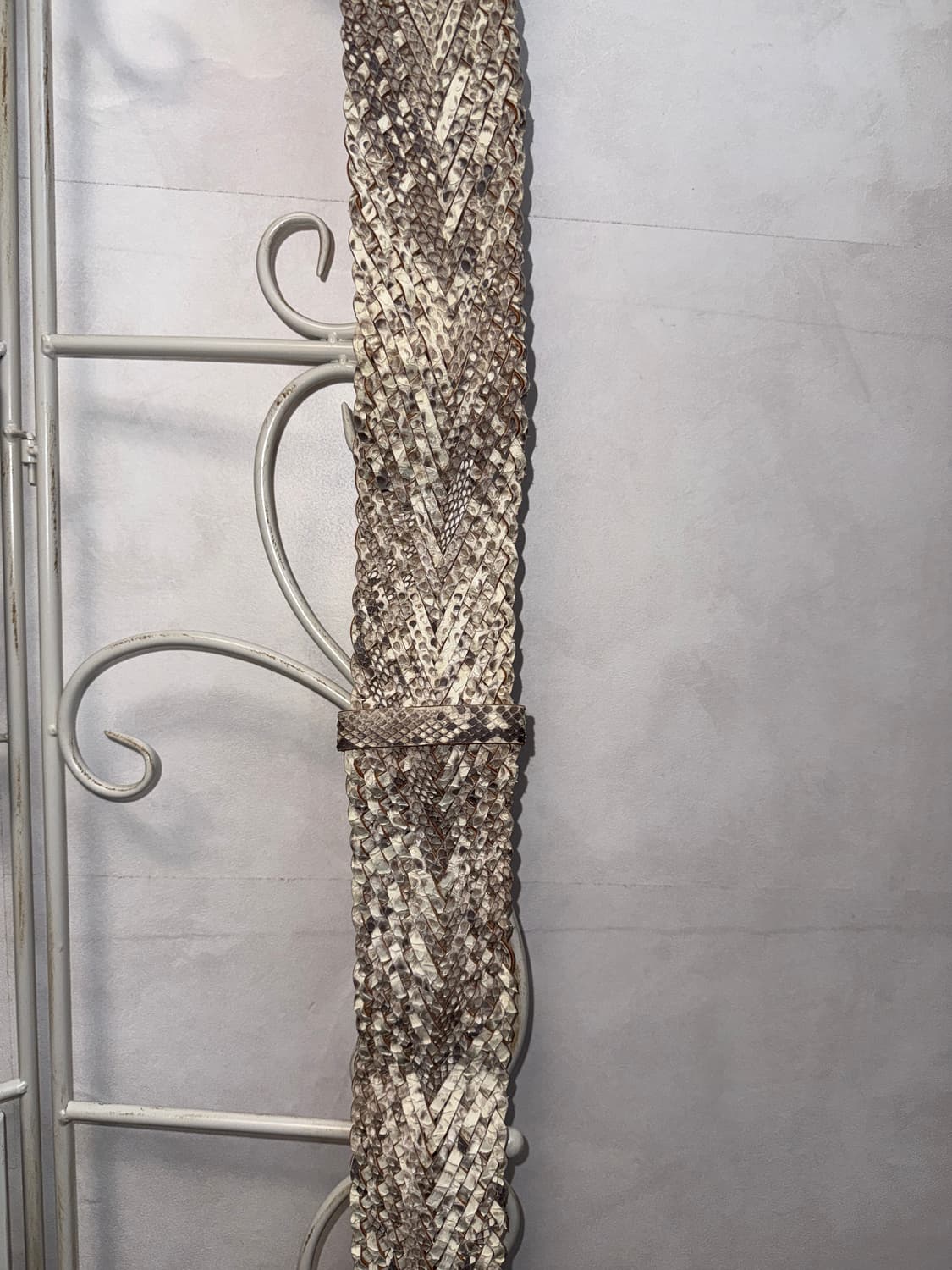 White gray python buckle belt 상품이미지5