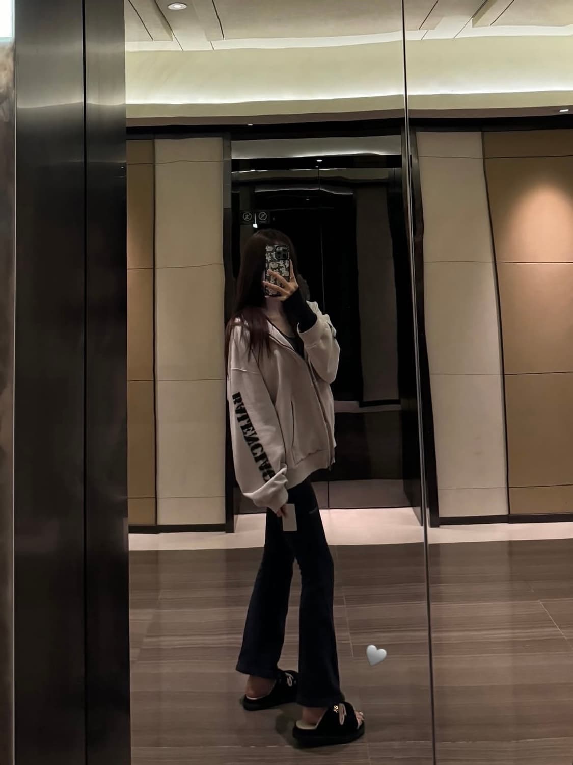 (~2/5, 유튜버 hazi 착용) 발렌시아가 스텐실 후드집업 xxs 상품이미지4