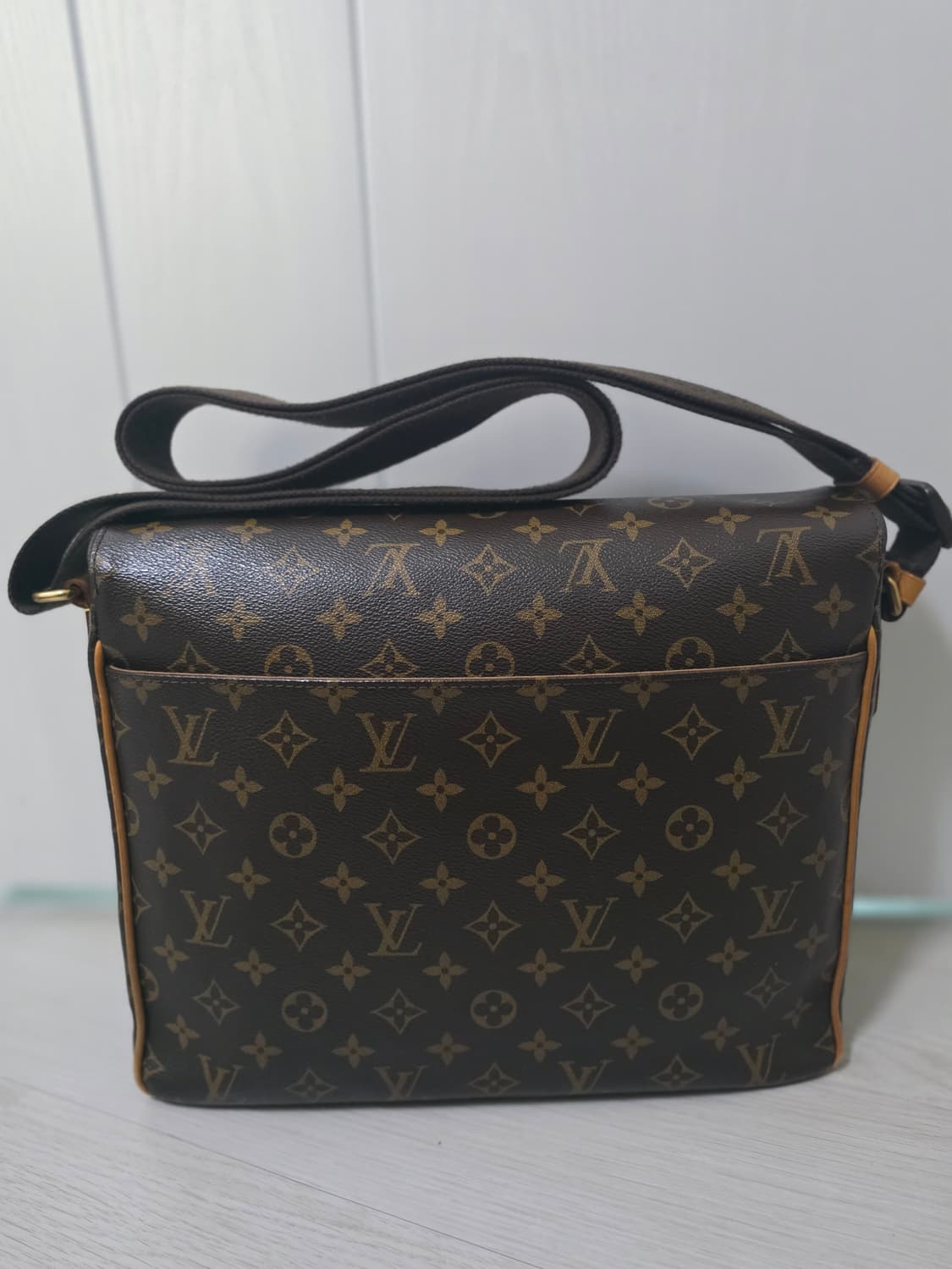 루이비통 발미 MM 모노그램 크로스백 상품이미지3