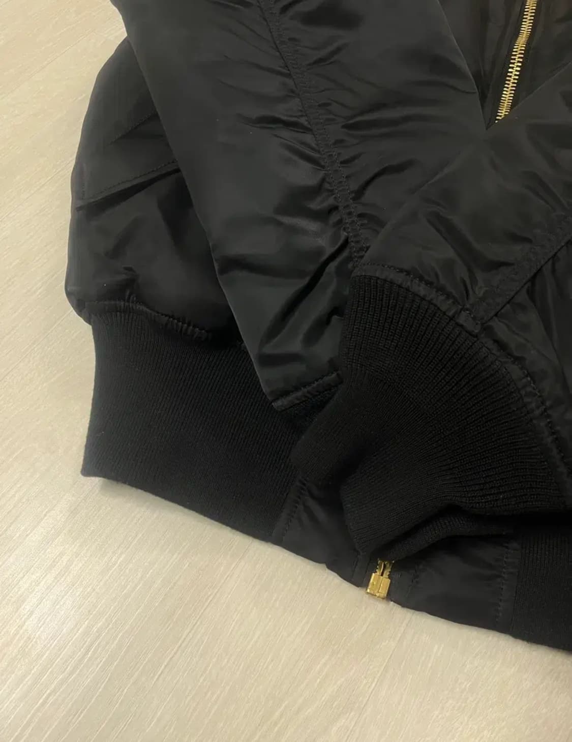 알파인더스트리 ma-1 마원 레귤러 L사이즈 판매합니다 상품이미지3