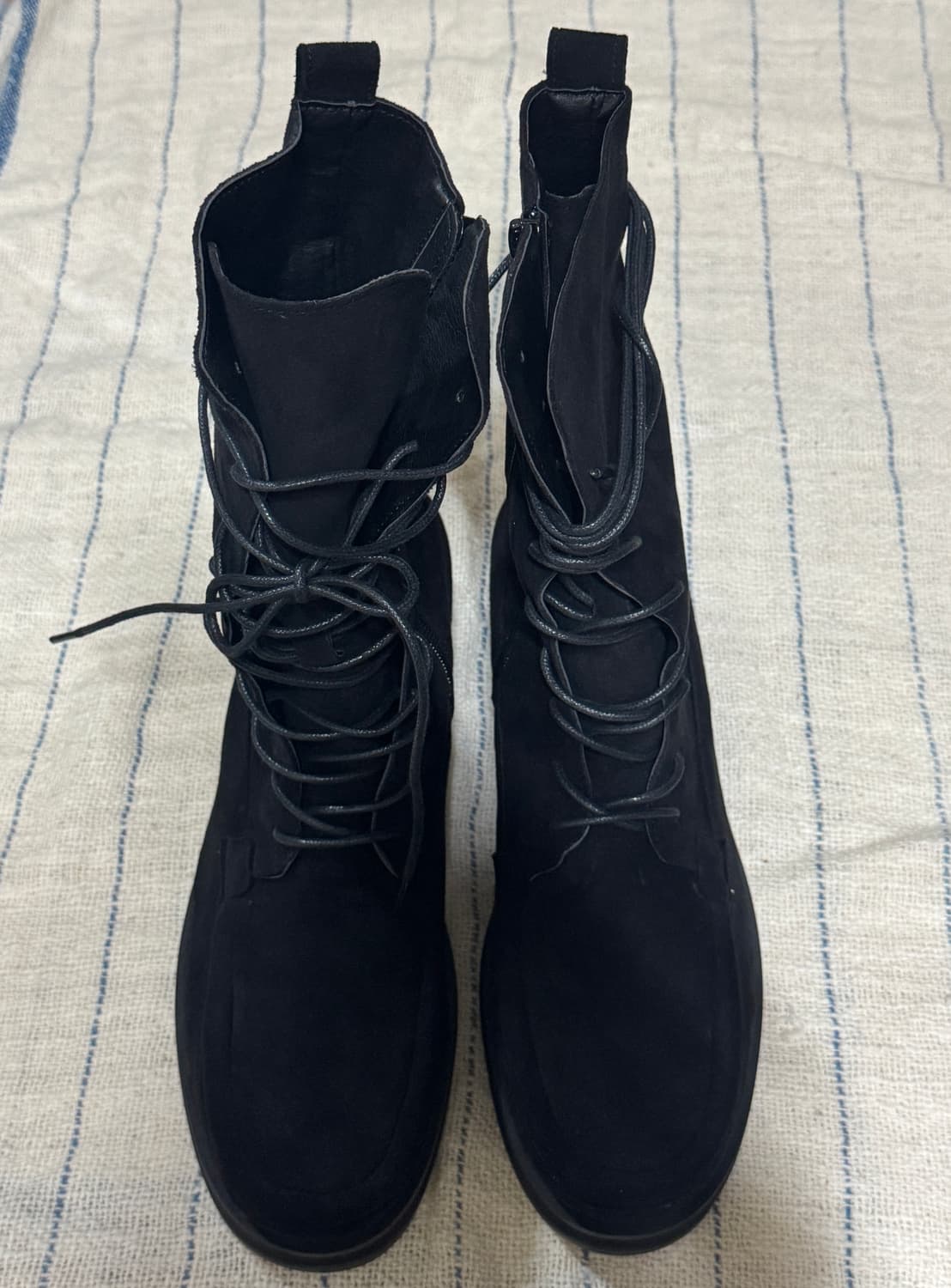 스웨이드 레이스업 부츠 블랙 상품이미지3