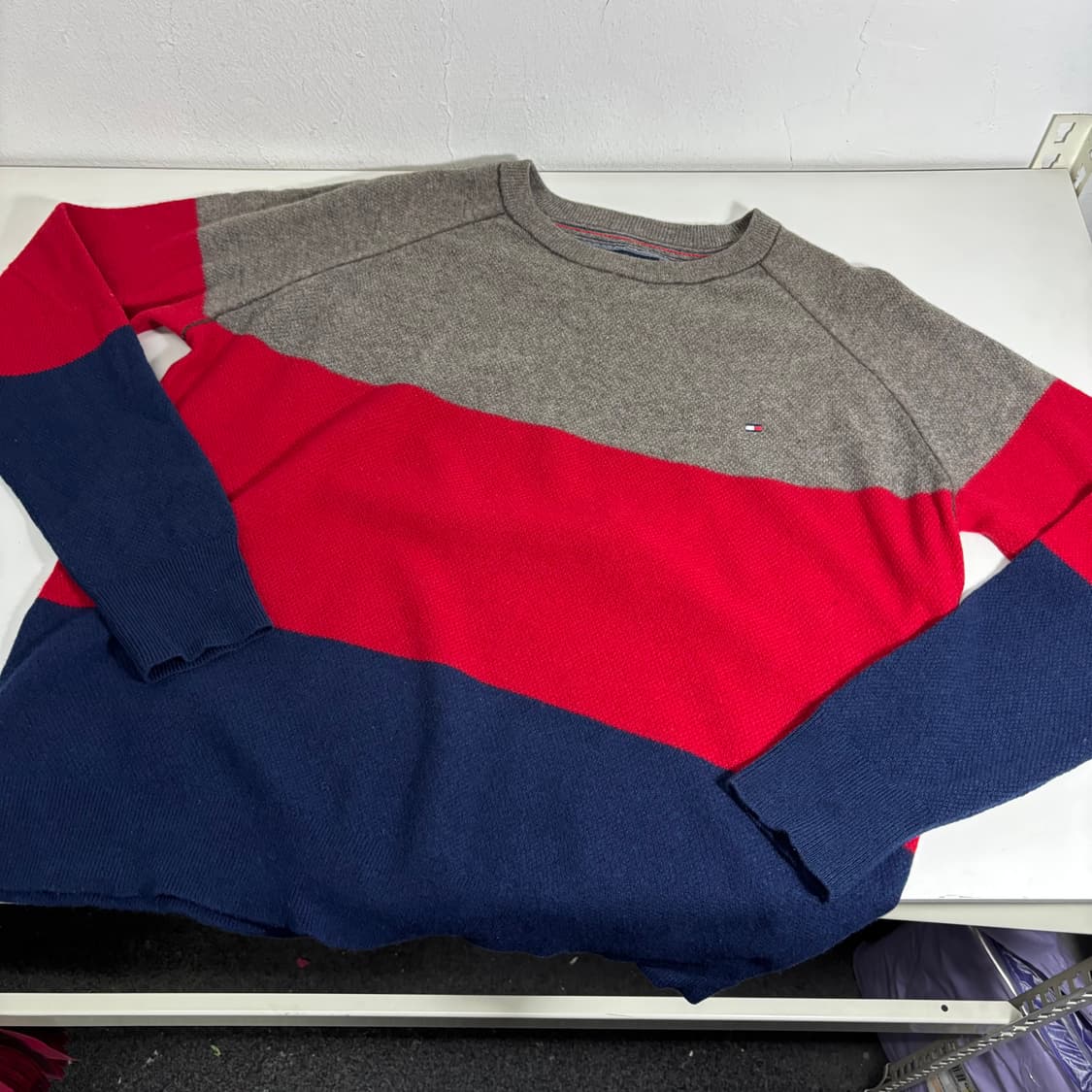 XL 타미힐피거 멀티컬러 기본로고 울100% 라운드니트 상품이미지1