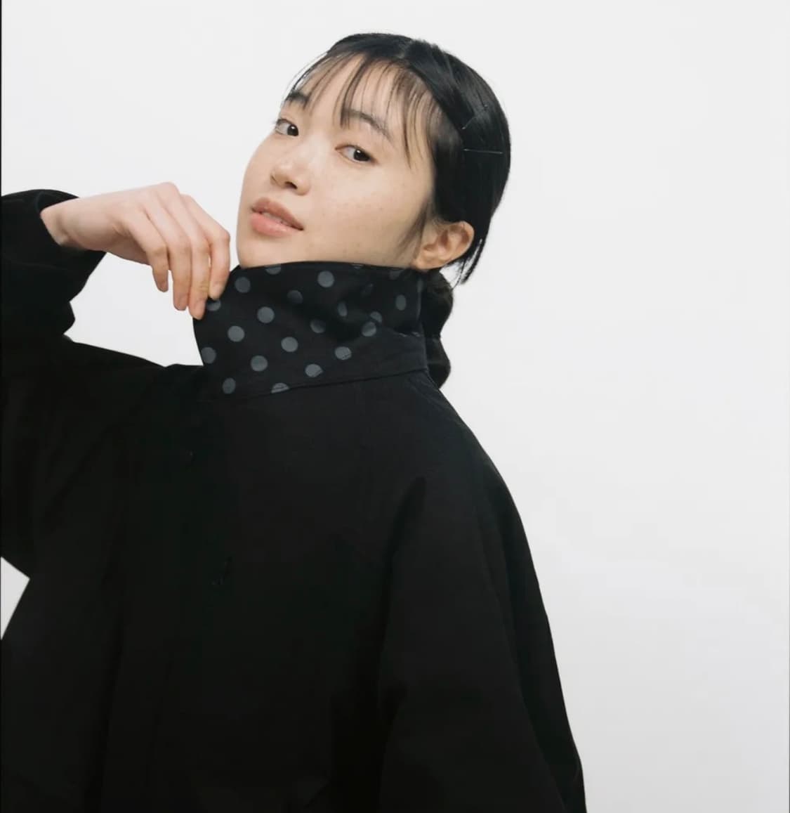 오헤시오 TRENCH COLLAR JUMPER (블랙) 상품이미지4