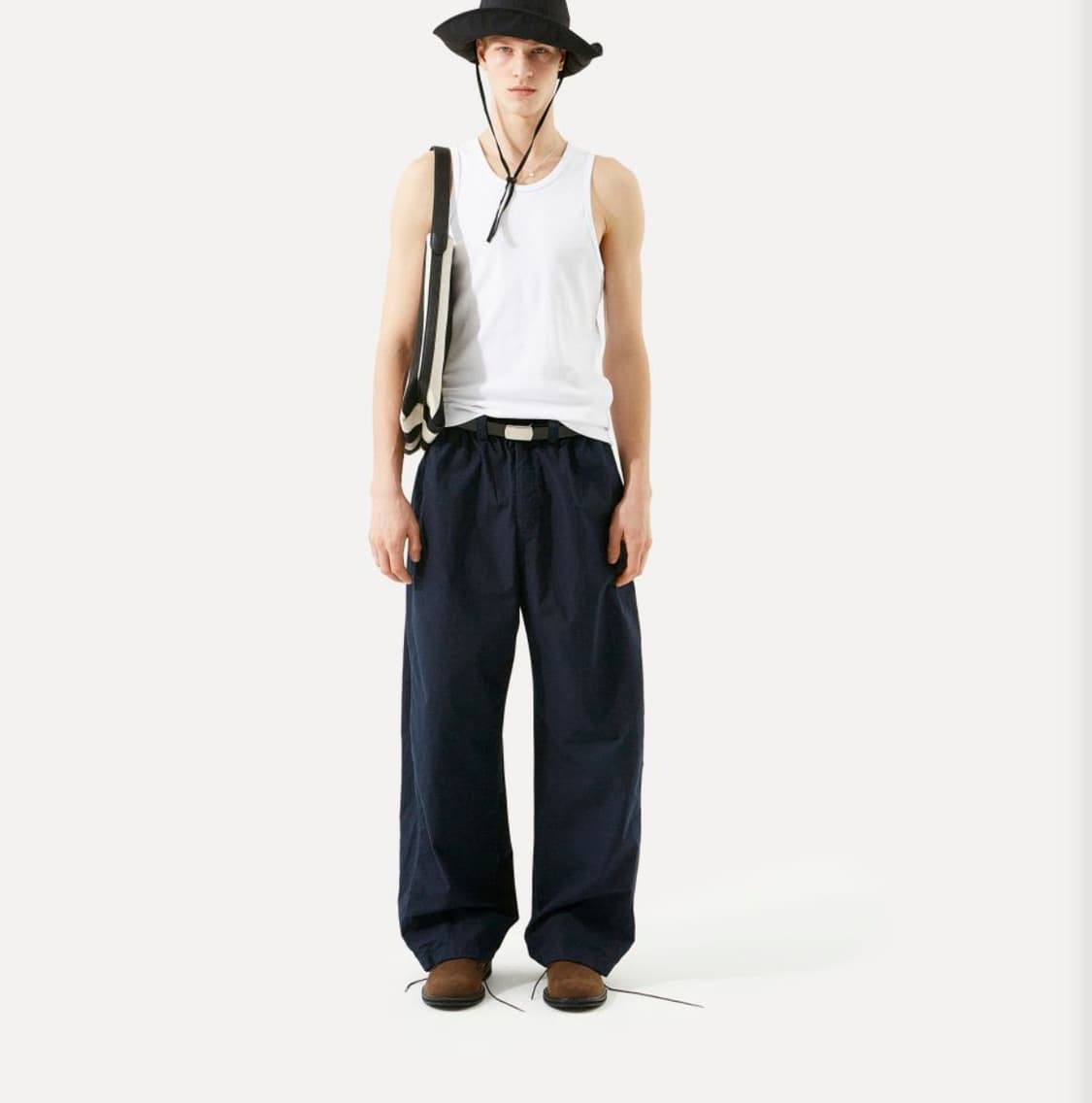 라벨아카이브 Sonnet ease-fit pants navy 3사이즈 새 상품이미지1