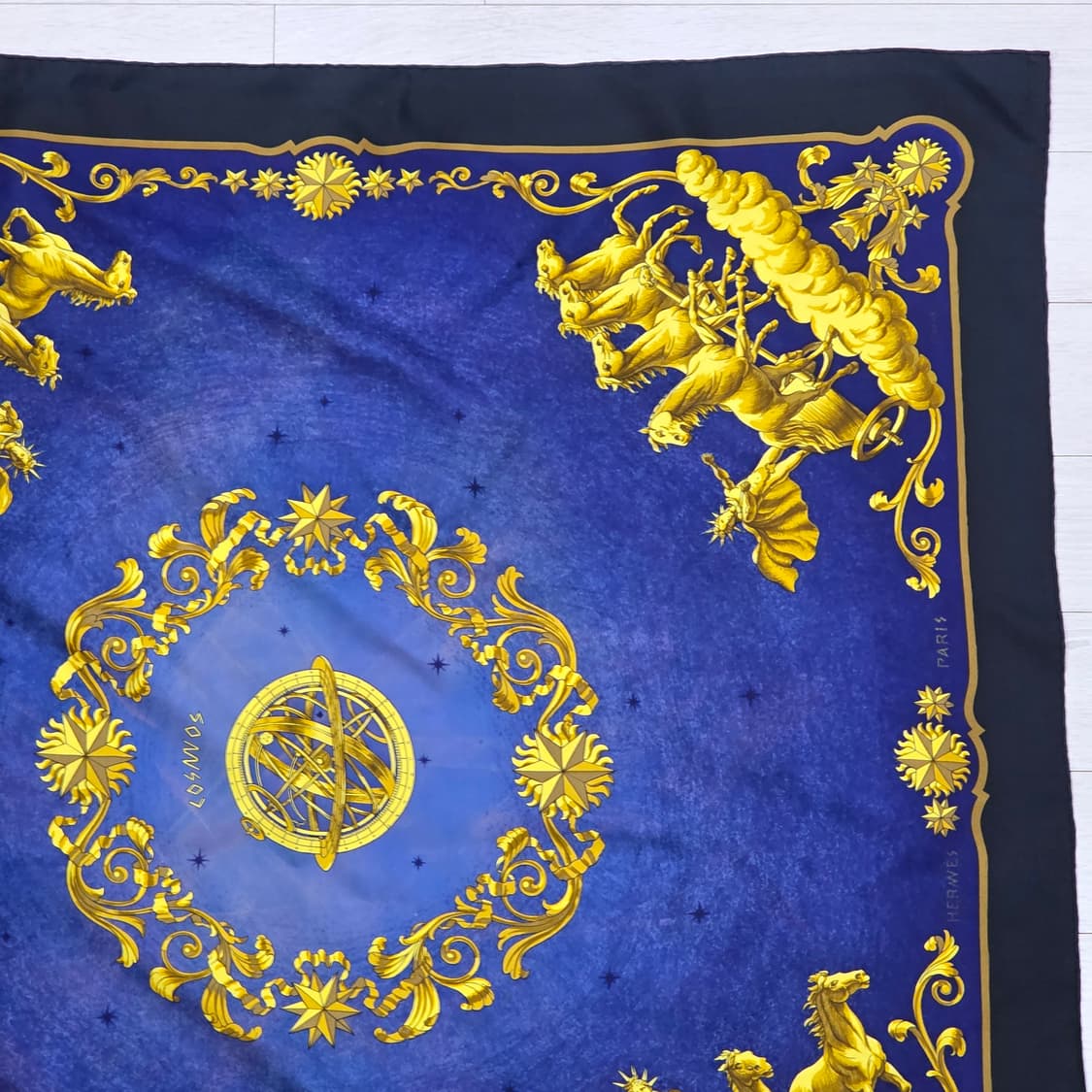 에르메스 스카프 까레90 코스모스 로얄네이비 상품이미지3