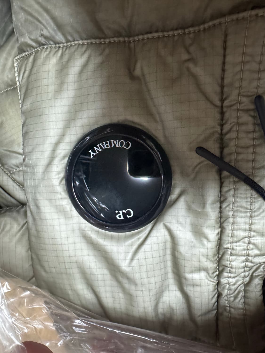 C.P Company d.d shell 패딩 팔아요 상품이미지3