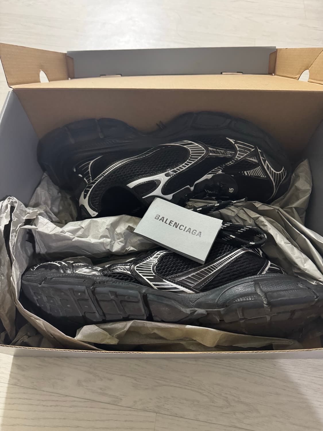 발렌시아가 3xl 블랙45  상품이미지1