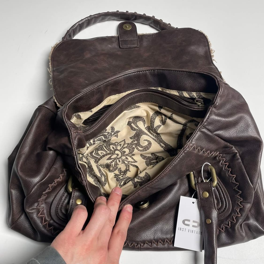 Nicoli 에스닉 커버 레더 백 상품이미지7