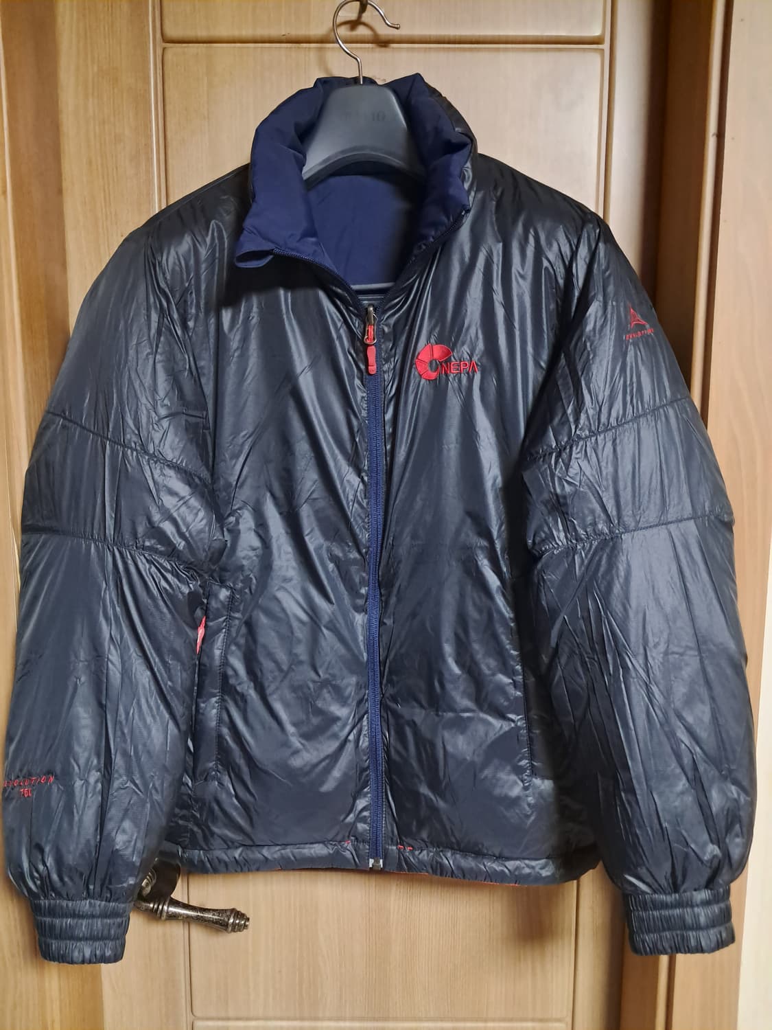 네파 양면 패딩 85 상품이미지1