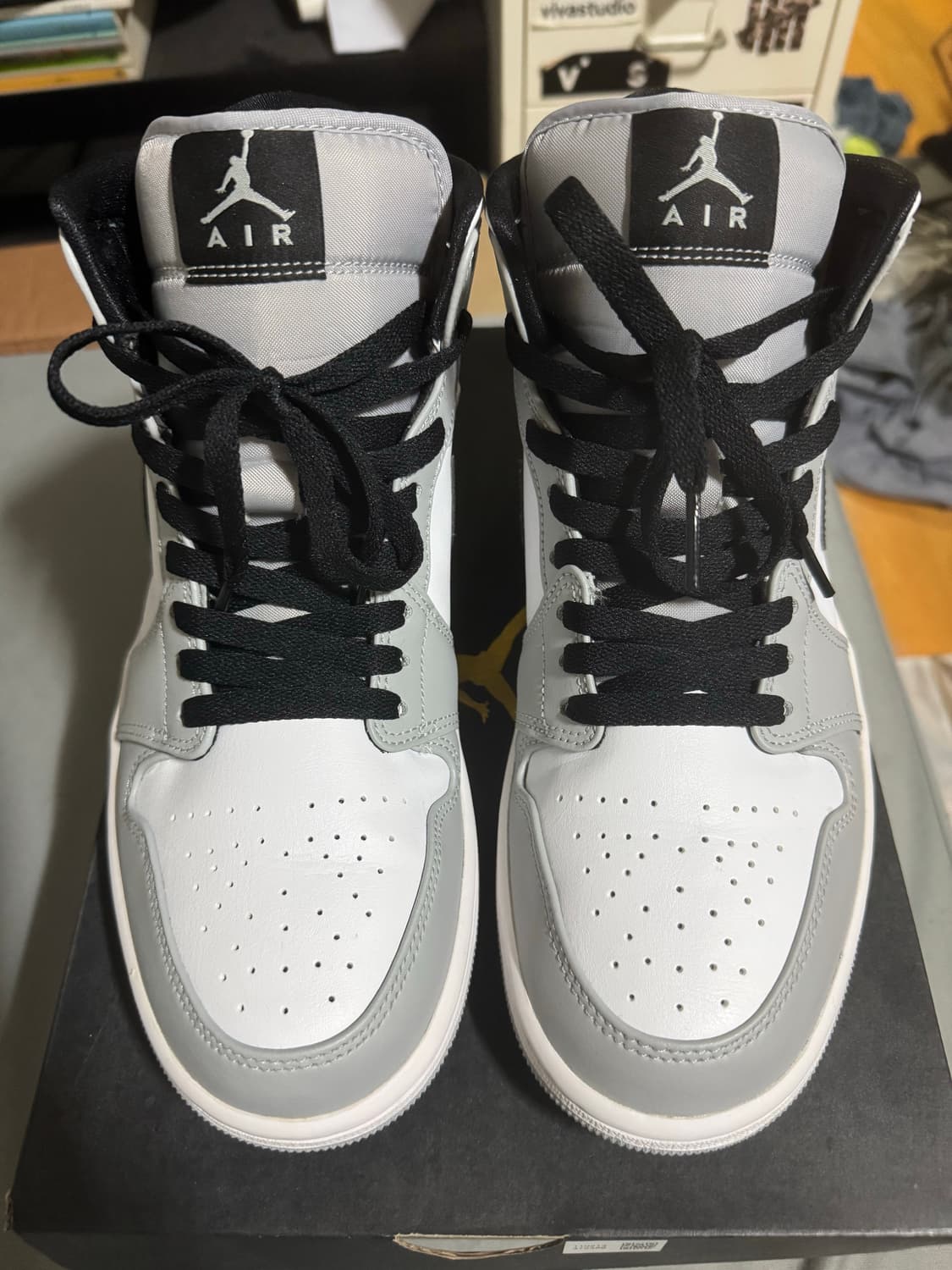 나이키 조던 1 미드 라이크 스모크 그레이 275 상품이미지8