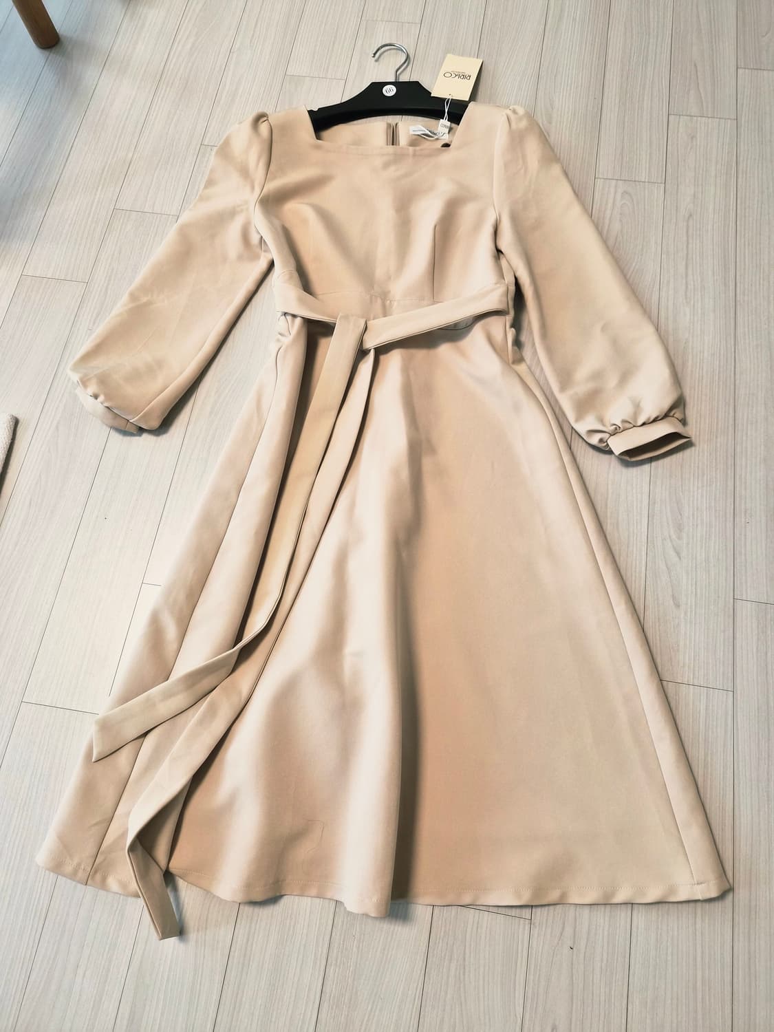 [새상품/55] 리린코(RIRINCO) 스퀘어넥 퍼프 소매 벨트 원피스 상품이미지1