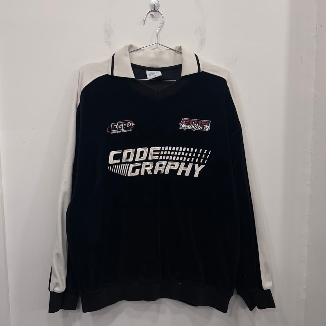 코드그라피 패치로고 카라 브이넥 벨벳 맨투맨 상품이미지2