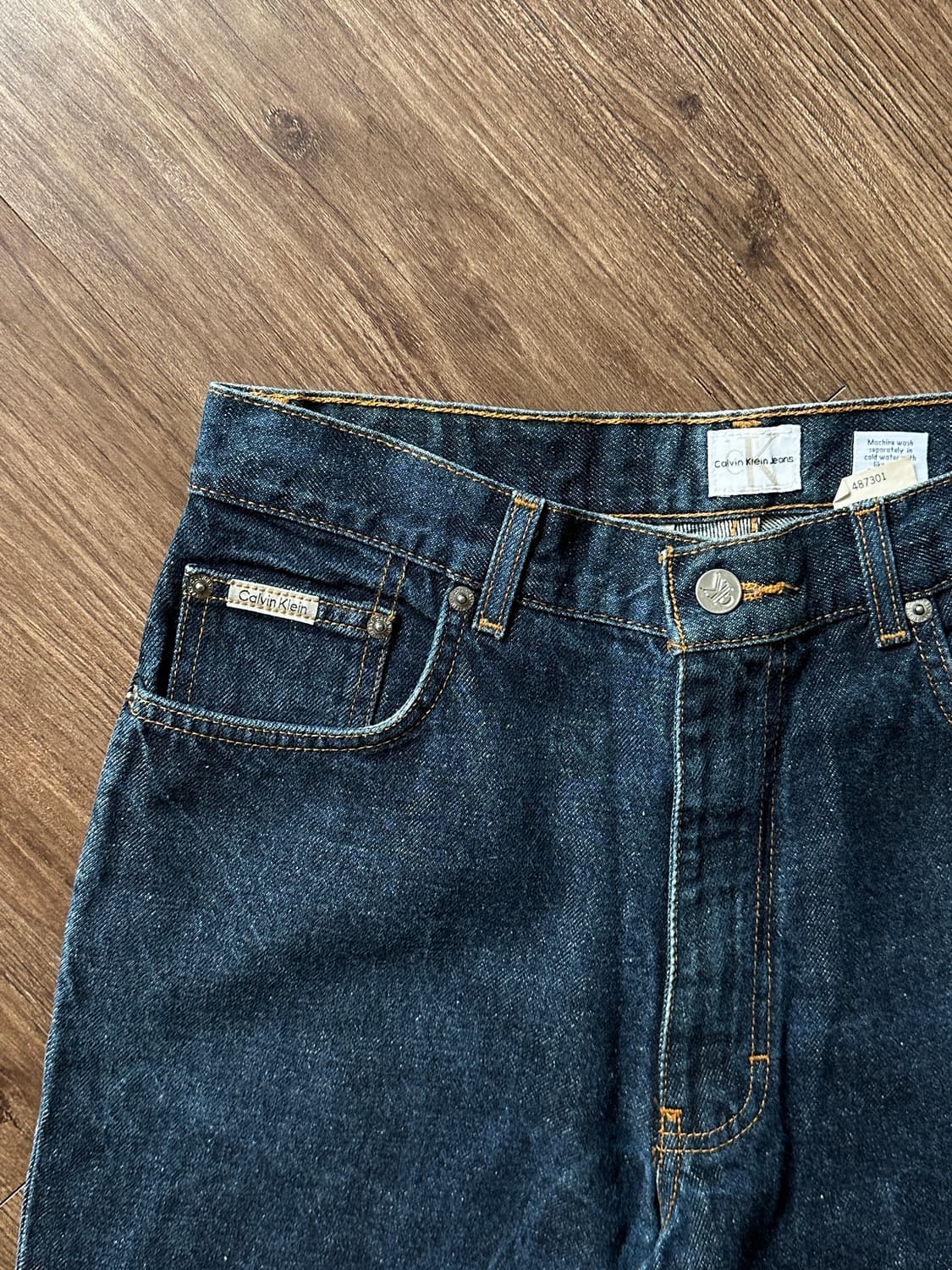 Calvin Klein Jeans 루즈 테이퍼드 진 상품이미지9