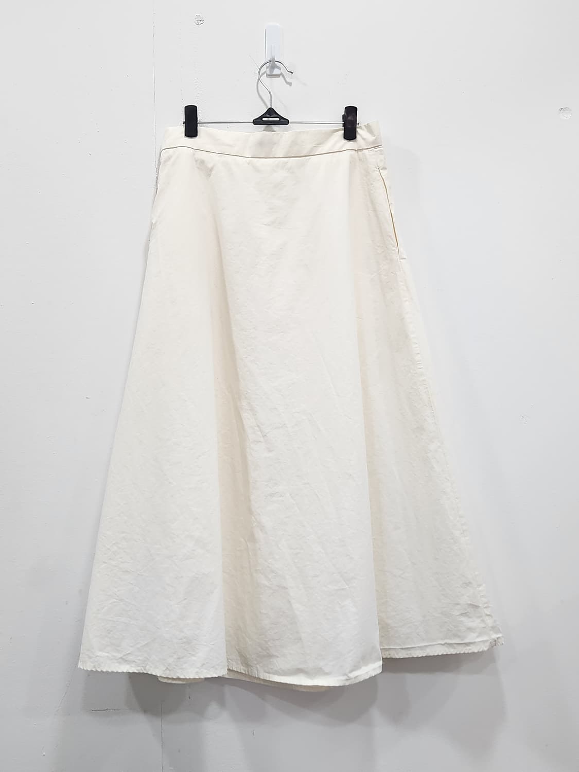 [M] 애드모어 ADDMORE 아이보리 플레어 롱 스커트 상품이미지4