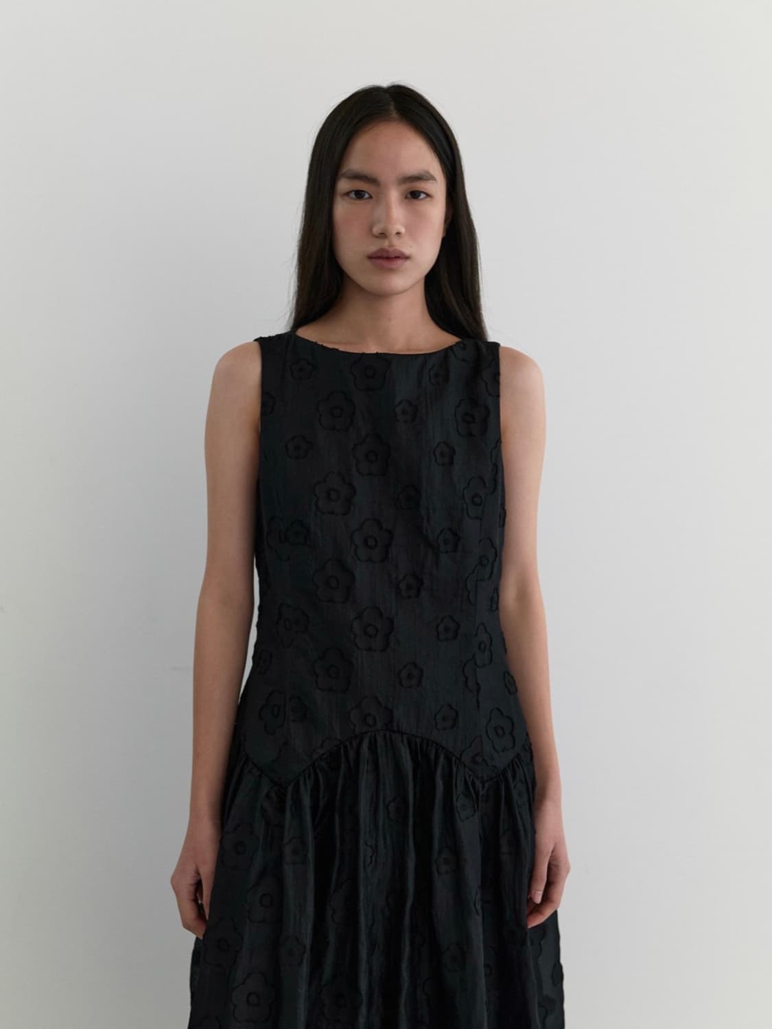 마조네 BACK HOLE DRESS_LACE 상품이미지1