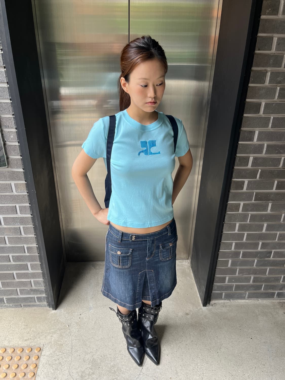 00s Courreges 꾸레쥬 스팽글 로고 탑 블루 상품이미지5
