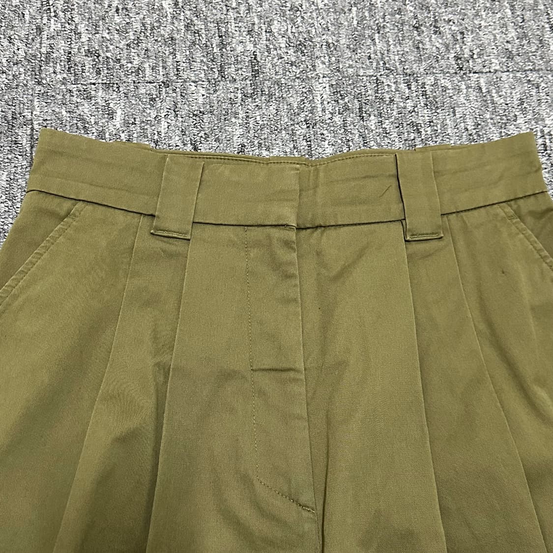 COS 코스 배럴 레그 카고 포켓 트라우저 팬츠 바지 카키 상품이미지4