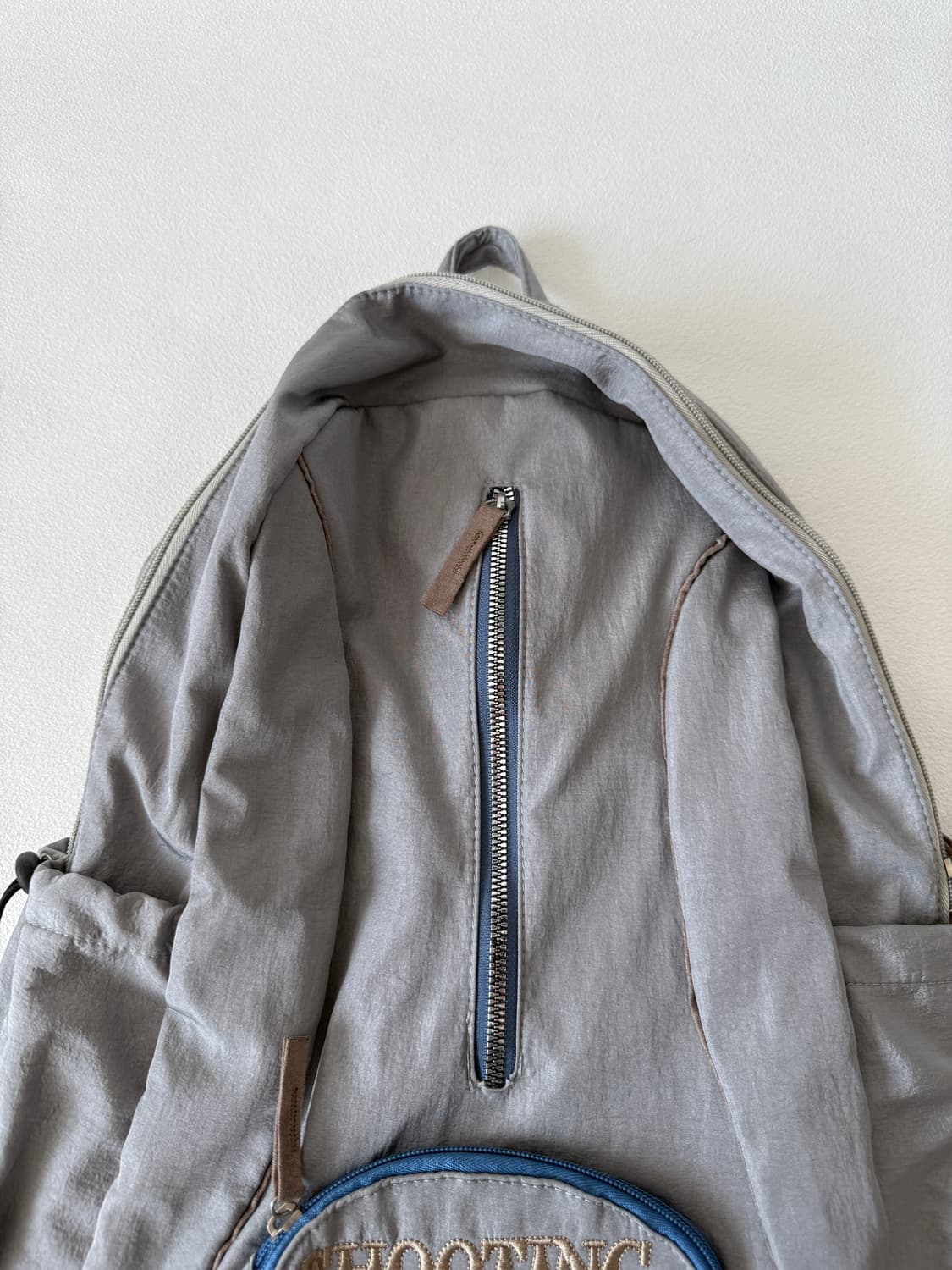 Pre owned 경량 백팩 상품이미지2