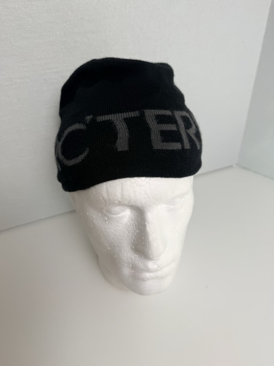 아크테릭스 로고 패턴 울 비니 워드헤드 블랙 상품이미지2