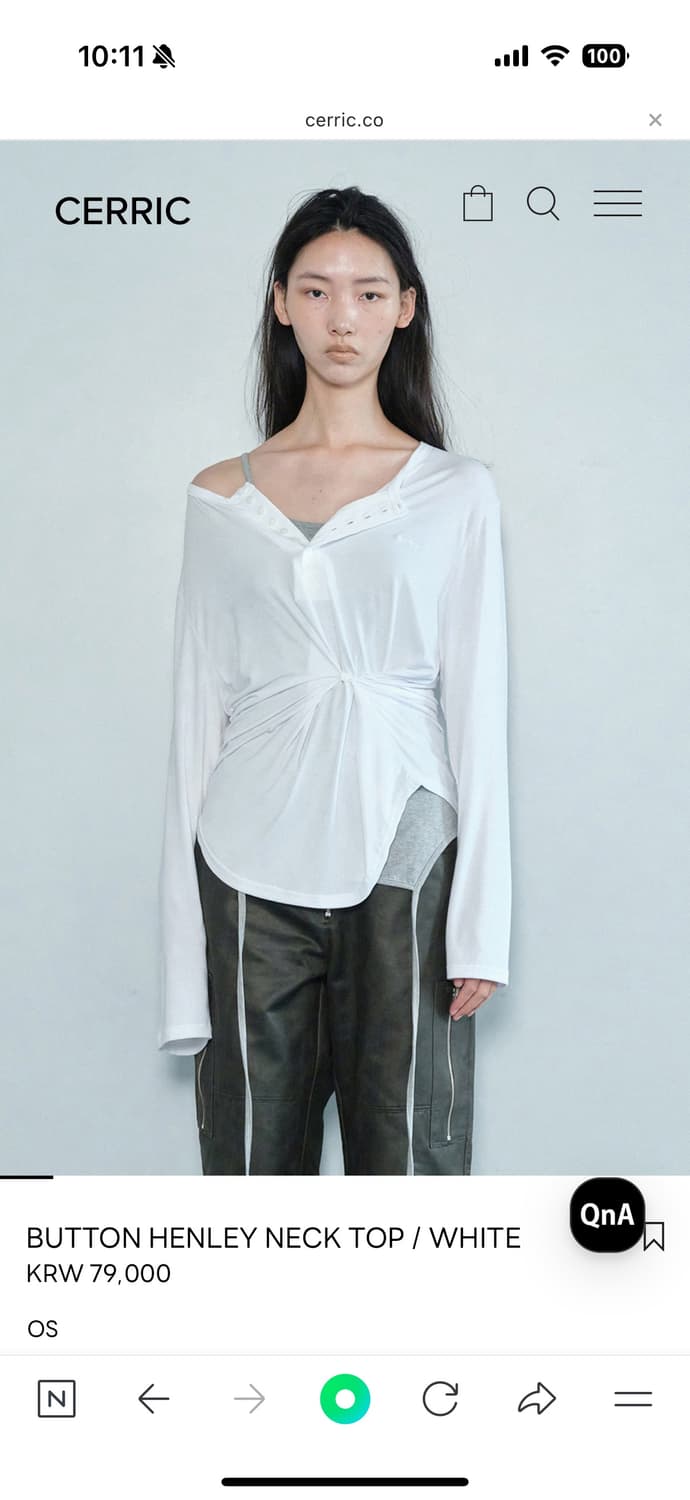 BUTTON HENLEY NECK TOP / WHITE 상품이미지1
