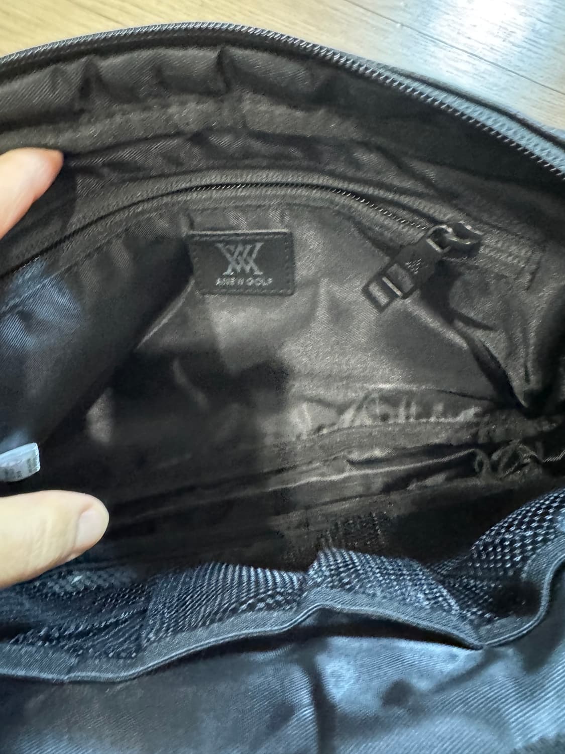 새상품 어뉴골프 스터드 파우치 상품이미지4