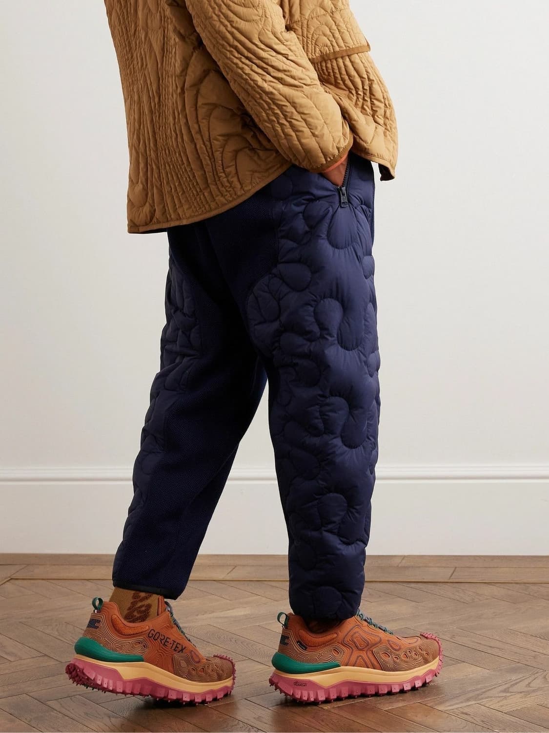 몽클레르 X 살레헤 벰버리 트레일그립 그레인 오렌지 42사이즈 상품이미지6