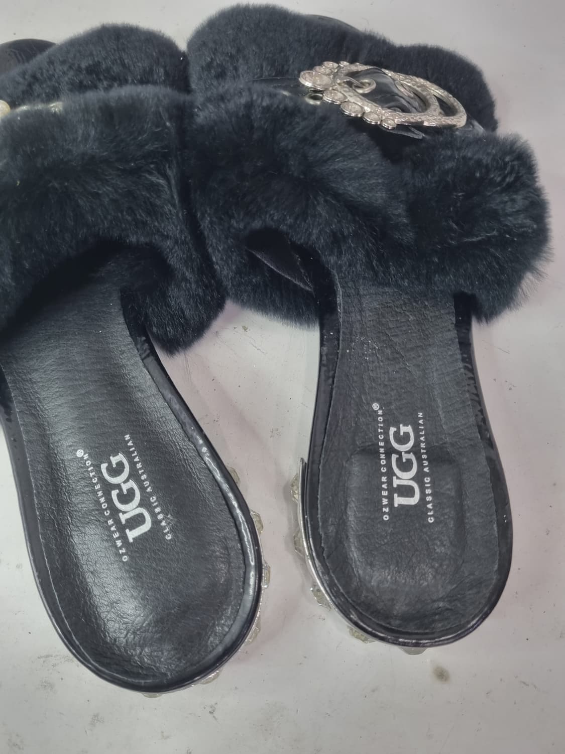 어그 38 브로치 슬리퍼 상품이미지4