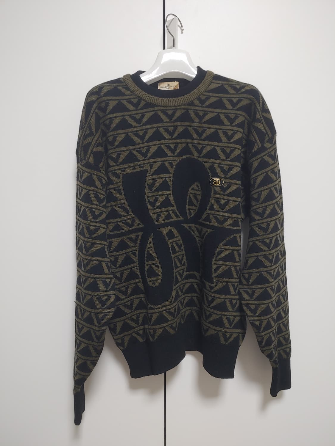 발렌시아가  정품  남성니트 -L사이즈 상품이미지2