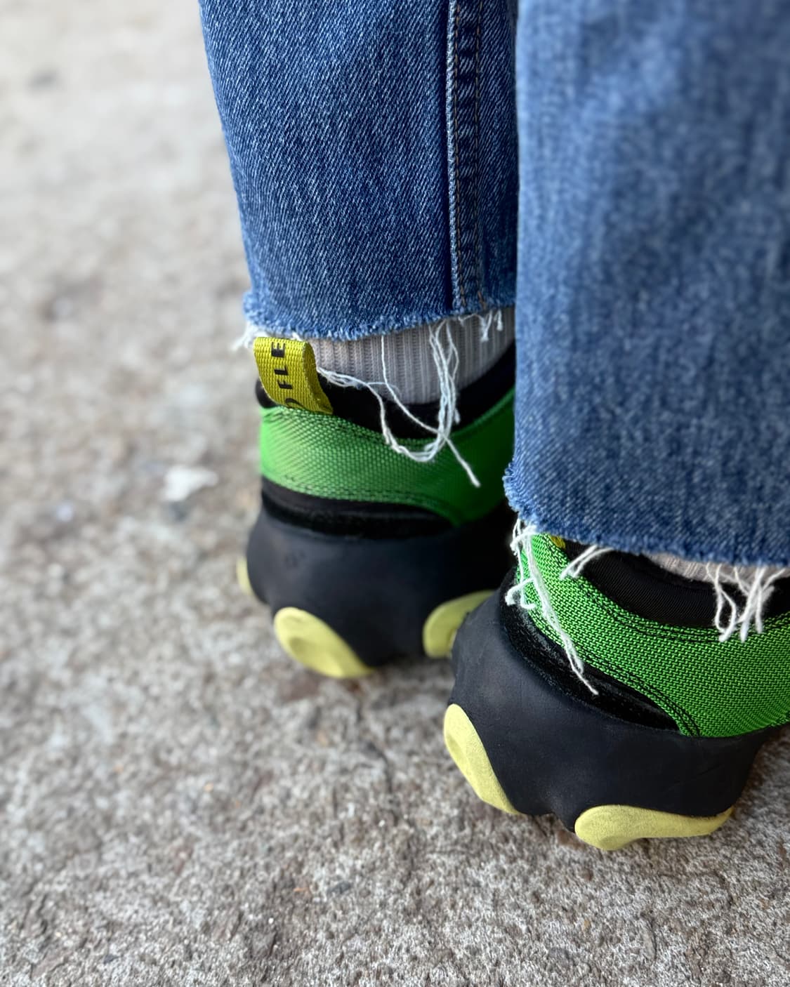 오클리 x 브레인 데드 플래쉬 샌들 [그린/레몬] US9 상품이미지10